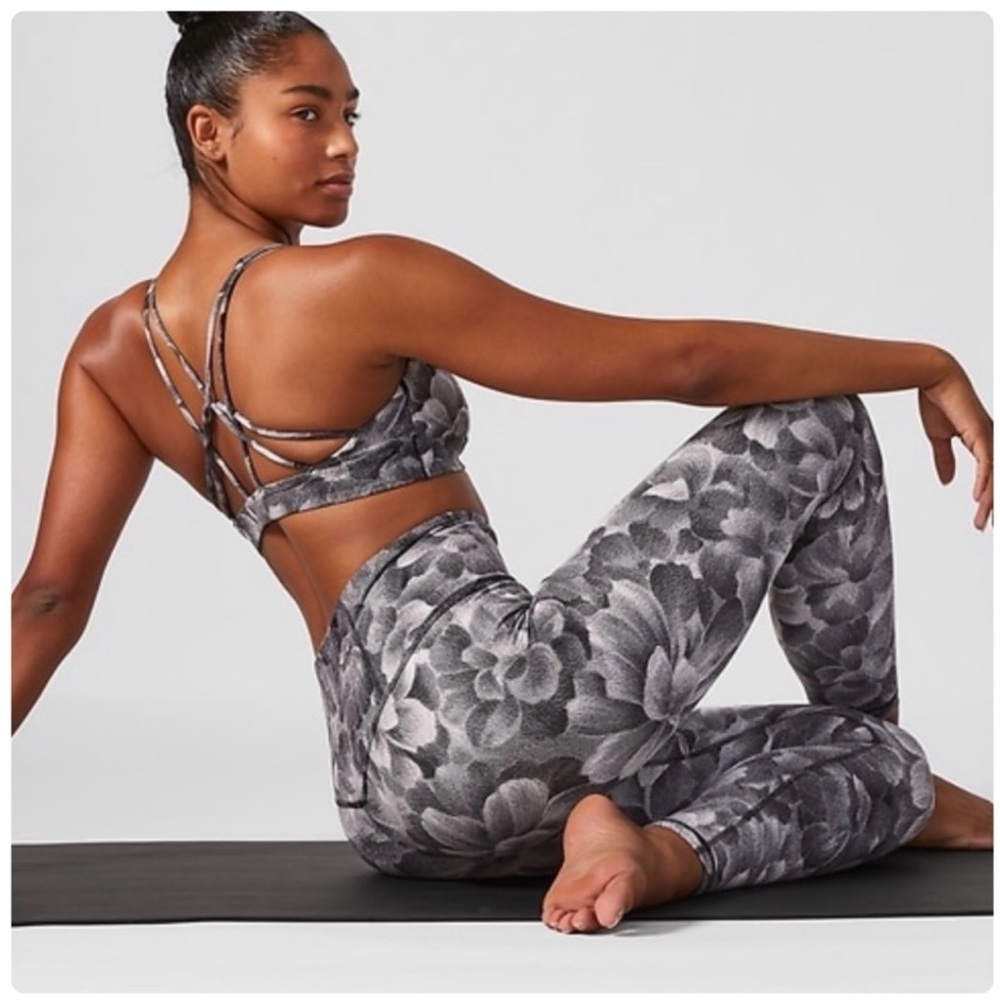 ATHLETA Elation Textured Tight, Size Small